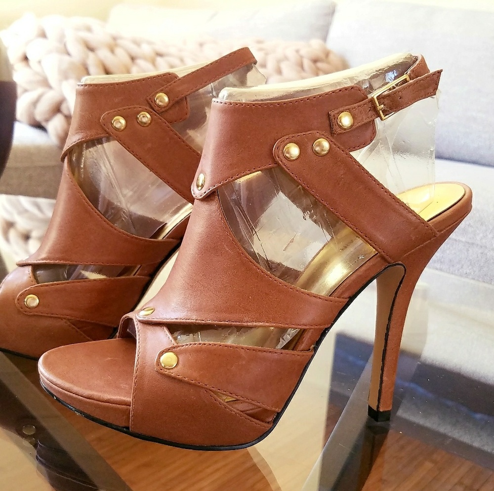 Tan Leather Heels, Size 7.5